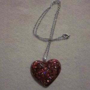 NWOT. Heart Pendant Necklace
